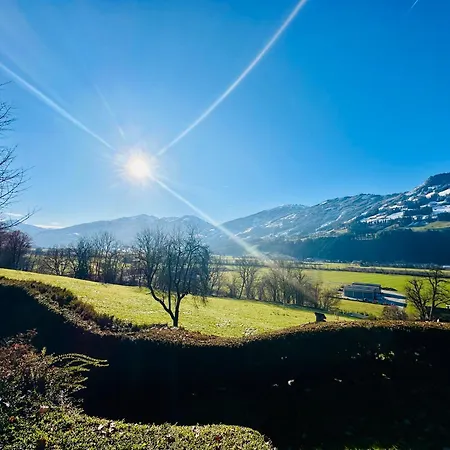 Little Hideaway Zillertal - Private Sauna, Kamin & Bergpanorama Tatil Evi Hart im Zillertal