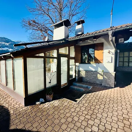 Little Hideaway Zillertal - Private Sauna, Kamin & Bergpanorama