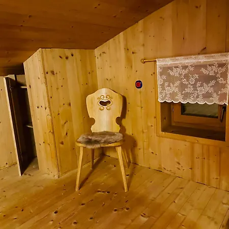 Tatil Evi Little Hideaway Zillertal - Private Sauna, Kamin & Bergpanorama *