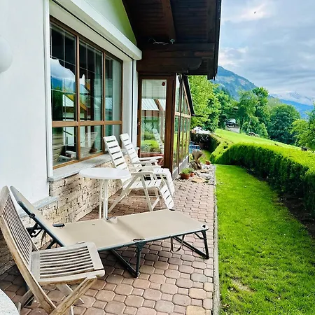 Little Hideaway Zillertal - Private Sauna, Kamin & Bergpanorama Tatil Evi